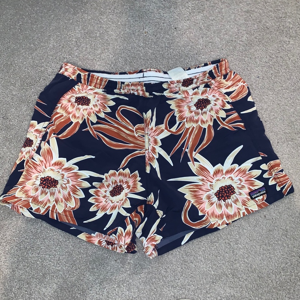 Patagonia Women’s Baggies 4” shorts